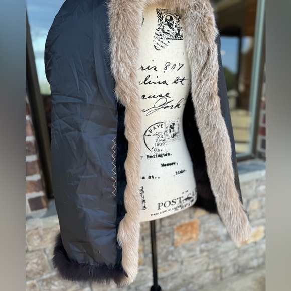 L/XL Black Fox Fur Jacket Puffer Style w/ Amber Fox Trim Real Genuine Fur - Picture 10 of 11